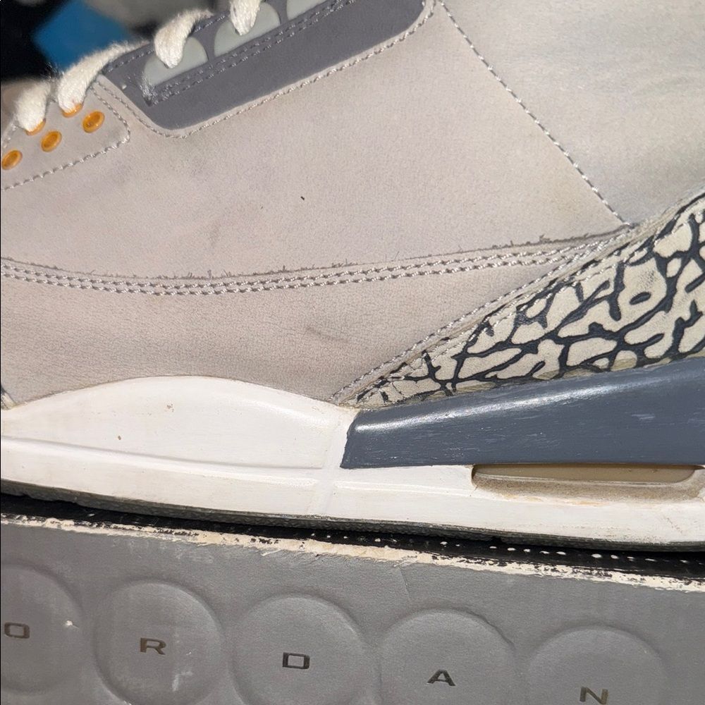 Air Jordan 3 Cool Gray Sneakers White - Picture 2 of 16